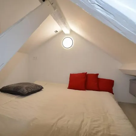 Paris Brand New Quiet Cosy Flat דירה